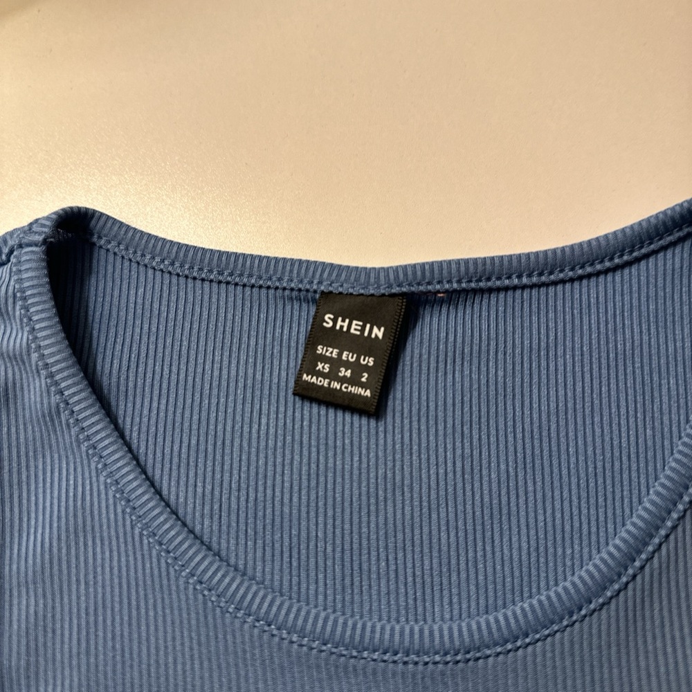 Blue Ribbed Tank Top - Picture 2 of 3